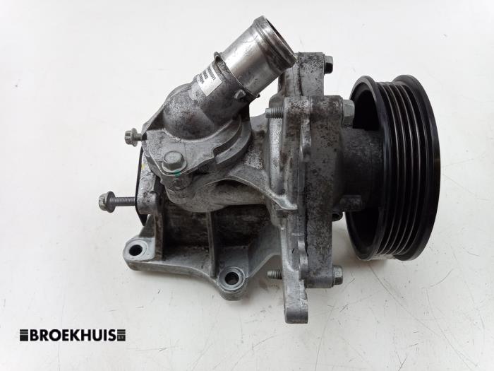 Gebruikte Waterpomp Opel Karl 1.0 12V Prijs € 50,00 Margeregeling aangeboden door Autobedrijf Broekhuis B.V.