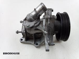 Gebruikte Waterpomp Opel Karl 1.0 12V Prijs € 50,00 Margeregeling aangeboden door Autobedrijf Broekhuis B.V.