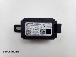 Gebruikte Antenne Versterker BMW 3 serie Touring (G21) 330e xDrive 2.0 TwinPower Turbo 16V Prijs € 20,00 Margeregeling aangeboden door Autobedrijf Broekhuis B.V.