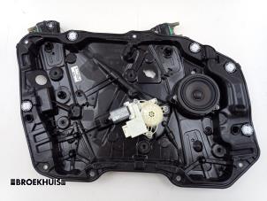 Gebruikte Ruitmechaniek 4Deurs links-voor BMW 3 serie Touring (G21) 330e xDrive 2.0 TwinPower Turbo 16V Prijs € 100,00 Margeregeling aangeboden door Autobedrijf Broekhuis B.V.