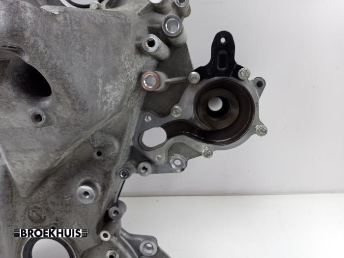 Distributiedeksel van een Ford EcoSport (JK8) 1.0 EcoBoost 12V 125 2016