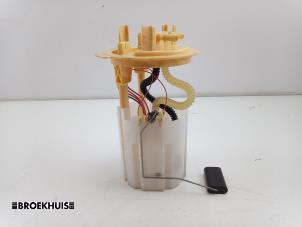 Gebruikte Tank element Pomp Mercedes Sprinter 3,5t (907.6/910.6) 311 CDI 2.0 D RWD Prijs € 181,50 Inclusief btw aangeboden door Autobedrijf Broekhuis B.V.