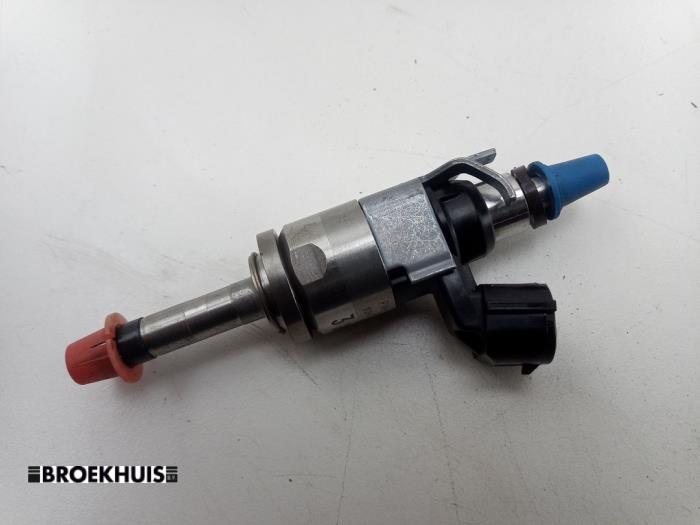 Gebruikte Injector (benzine injectie) Mazda CX-60 (KH) 2.5 e-SkyActiv PHEV Prijs € 50,00 Margeregeling aangeboden door Autobedrijf Broekhuis B.V.