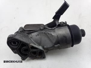 Gebruikte Oliefilterhuis Peugeot 207/207+ (WA/WC/WM) 1.6 HDi Prijs op aanvraag aangeboden door Autobedrijf Broekhuis B.V.
