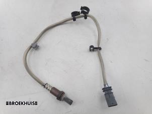 Gebruikte Lambda Sonde Volvo V60 II (ZW) 2.0 B3 16V Mild Hybrid Prijs € 85,00 Margeregeling aangeboden door Autobedrijf Broekhuis B.V.