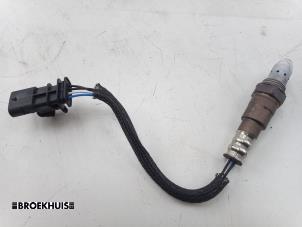 Gebruikte Lambda Sonde Volvo V60 II (ZW) 2.0 B3 16V Mild Hybrid Prijs € 50,00 Margeregeling aangeboden door Autobedrijf Broekhuis B.V.