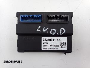 Gebruikte Module (diversen) Volvo V60 II (ZW) 2.0 B3 16V Mild Hybrid Prijs € 80,00 Margeregeling aangeboden door Autobedrijf Broekhuis B.V.