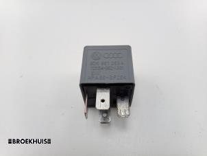 Gebruikte Relais Seat Altea (5P1) 1.6 TDI 105 Prijs € 5,00 Margeregeling aangeboden door Autobedrijf Broekhuis B.V.