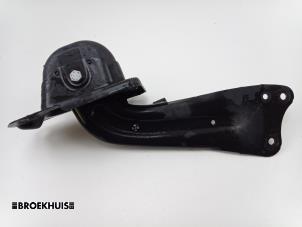 Gebruikte Draagarm links-achter Seat Altea (5P1) 1.6 TDI 105 Prijs € 20,00 Margeregeling aangeboden door Autobedrijf Broekhuis B.V.