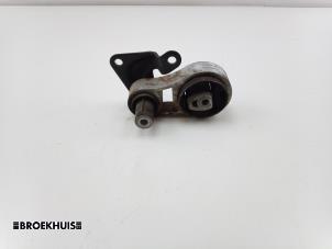 Gebruikte Motorsteun Ford EcoSport (JK8) 1.0 EcoBoost 12V 125 Prijs € 25,00 Margeregeling aangeboden door Autobedrijf Broekhuis B.V.