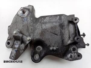 Gebruikte Motorsteun Opel Vivaro 1.6 CDTi BiTurbo 125 Prijs op aanvraag aangeboden door Autobedrijf Broekhuis B.V.