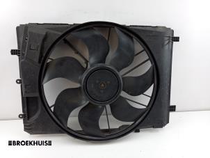 Gebruikte Koelvin Motor Mercedes C (W204) 2.2 C-200 CDI 16V Prijs € 115,00 Margeregeling aangeboden door Autobedrijf Broekhuis B.V.