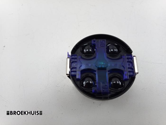 Gebruikte Regensensor Mercedes C (W204) 2.2 C-200 CDI 16V Prijs € 15,00 Margeregeling aangeboden door Autobedrijf Broekhuis B.V.