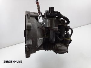 Gebruikte Automaatbak Volkswagen Up! (121) 1.0 12V 60 Prijs € 650,00 Margeregeling aangeboden door Autobedrijf Broekhuis B.V.