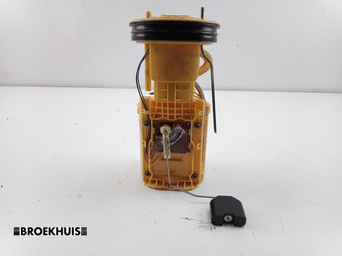 Gebruikte Tank element Pomp Volkswagen Transporter T5 2.0 TDI DRF Prijs € 54,45 Inclusief btw aangeboden door Autobedrijf Broekhuis B.V.