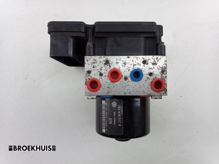 Gebruikte ABS Pomp Volkswagen Transporter T5 2.0 TDI DRF Prijs € 163,35 Inclusief btw aangeboden door Autobedrijf Broekhuis B.V.