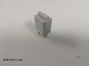 Gebruikte Relais Opel Meriva Mk.I Prijs € 10,00 Margeregeling aangeboden door Autobedrijf Broekhuis B.V.