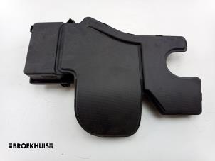 Gebruikte Luchtfilterhuis Citroen C1 1.0 Vti 68 12V Prijs € 30,00 Margeregeling aangeboden door Autobedrijf Broekhuis B.V.