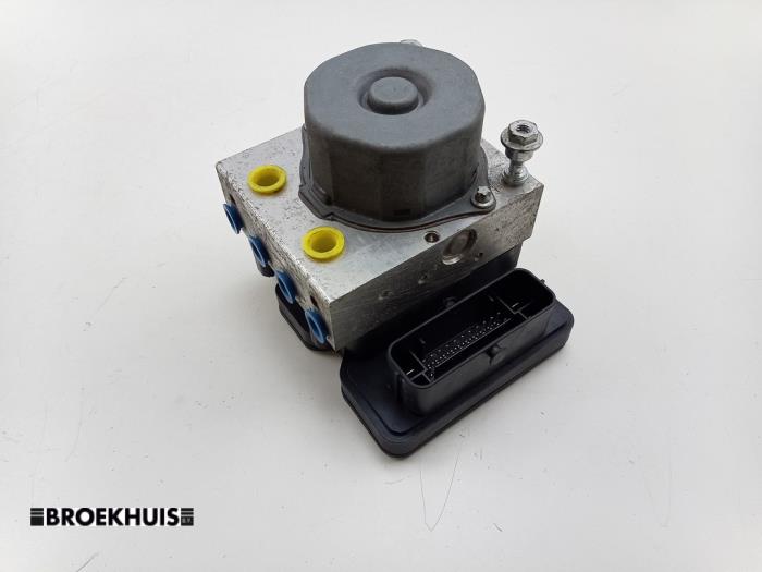 Gebruikte ABS Pomp Citroen C1 1.0 Vti 68 12V Prijs € 35,00 Margeregeling aangeboden door Autobedrijf Broekhuis B.V.