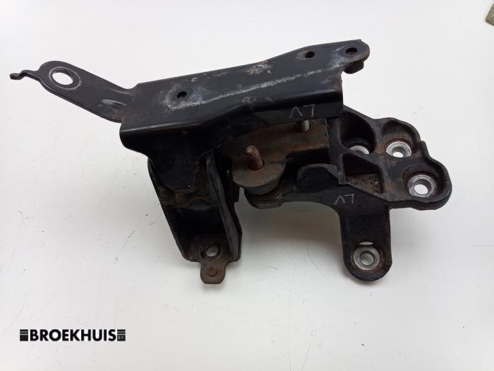 Gebruikte Motorsteun Citroen C1 1.0 Vti 68 12V Prijs € 25,00 Margeregeling aangeboden door Autobedrijf Broekhuis B.V.