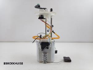 Gebruikte Tank element Pomp Landrover Range Rover Sport (L1) 3.0 V6 P460e Prijs € 175,00 Margeregeling aangeboden door Autobedrijf Broekhuis B.V.