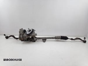 Gebruikte Stuurhuis Bekrachtigd Mini Mini (F55) 1.5 12V One D Prijs € 450,00 Margeregeling aangeboden door Autobedrijf Broekhuis B.V.