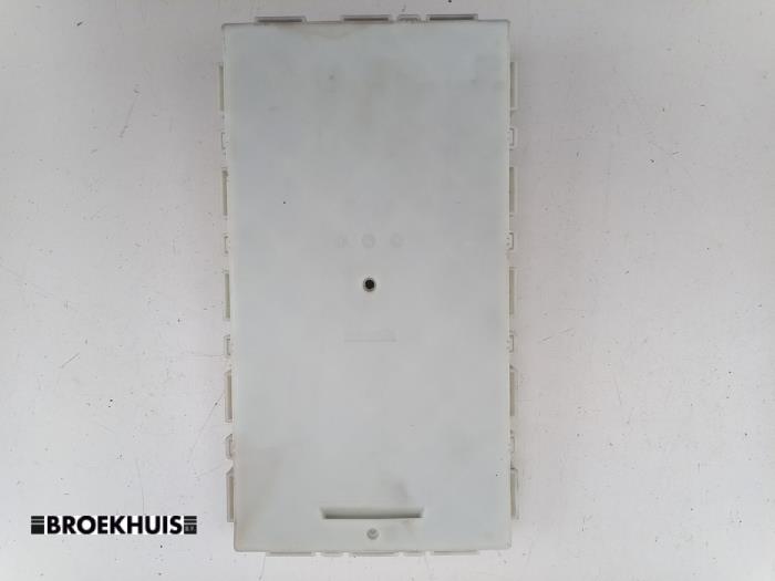 Computer Body Control van een MINI Mini (F55) 1.5 12V One D 2018