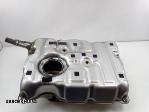 Gebruikte Tank BMW 5 serie (G30) 530e iPerformance Prijs € 400,00 Margeregeling aangeboden door Autobedrijf Broekhuis B.V.