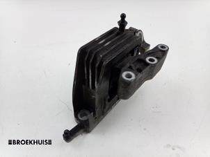 Gebruikte Motorsteun Mini Mini (F55) 1.5 12V One D Prijs € 40,00 Margeregeling aangeboden door Autobedrijf Broekhuis B.V.