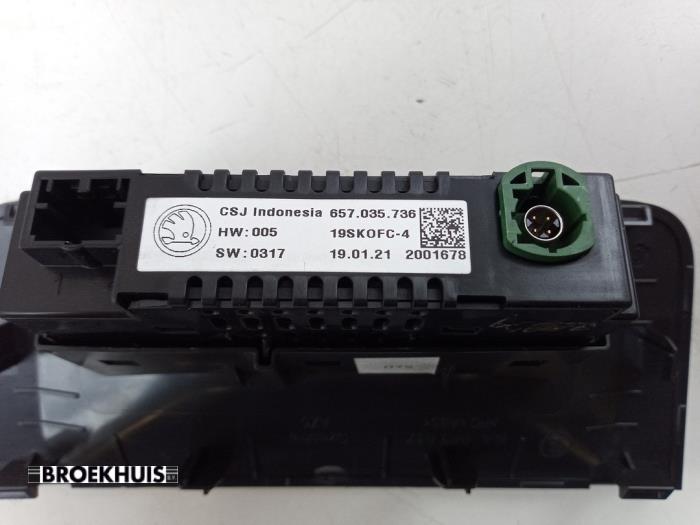 AUX/USB aansluiting van een Skoda Enyaq iV 80 2021