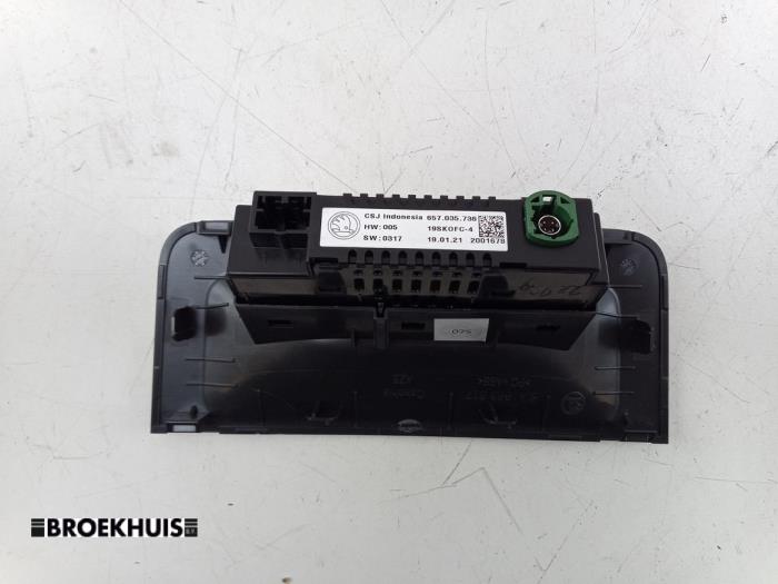 AUX/USB aansluiting van een Skoda Enyaq iV 80 2021