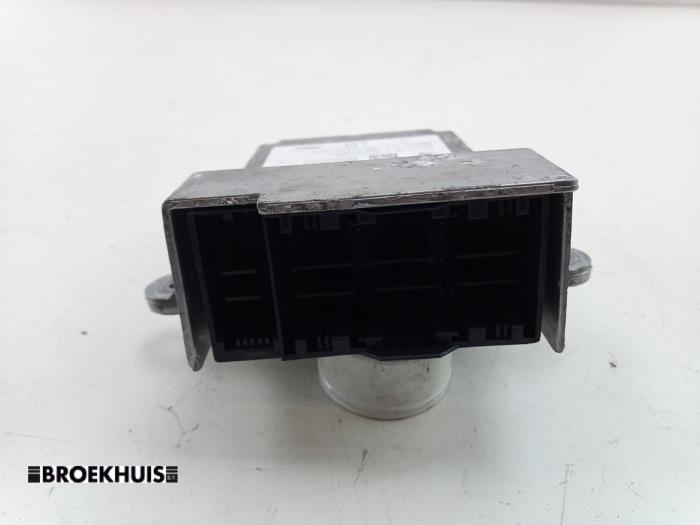 Airbag Module van een BMW 5 serie (G30) 530e iPerformance 2018