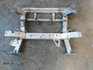 Gebruikte Subframe Tesla Model S P85 Prijs € 400,00 Margeregeling aangeboden door Autobedrijf Broekhuis B.V.