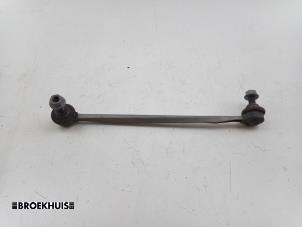 Gebruikte Reactiestang links-voor Audi A3 Limousine (8YS) 1.0 30 TFSI 12V Mild Hybrid Prijs € 20,00 Margeregeling aangeboden door Autobedrijf Broekhuis B.V.