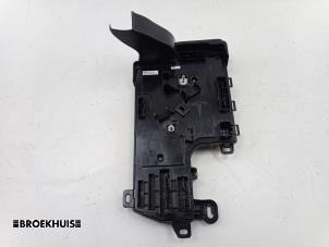 Gebruikte Bodycontrol Module Tesla Model 3 Long Range AWD 75 kWh Prijs € 100,00 Margeregeling aangeboden door Autobedrijf Broekhuis B.V.