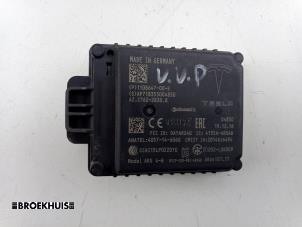 Gebruikte Radar sensor Tesla Model 3 Long Range AWD 75 kWh Prijs € 150,00 Margeregeling aangeboden door Autobedrijf Broekhuis B.V.