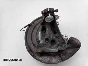 Gebruikte Fusee rechts-voor BMW 4 serie Gran Coupe (F36) 420i 2.0 TwinPower Turbo 16V Prijs € 125,00 Margeregeling aangeboden door Autobedrijf Broekhuis B.V.