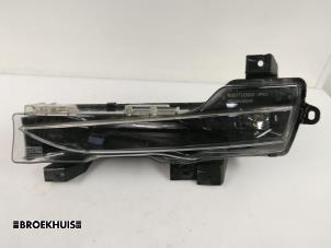 Gebruikte Daglamp links Tesla Model 3 Long Range AWD 75 kWh Prijs € 200,00 Margeregeling aangeboden door Autobedrijf Broekhuis B.V.