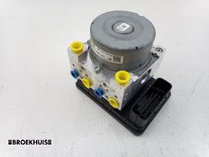 Gebruikte ABS Pomp BMW 4 serie Gran Coupe (F36) 420i 2.0 TwinPower Turbo 16V Prijs € 150,00 Margeregeling aangeboden door Autobedrijf Broekhuis B.V.