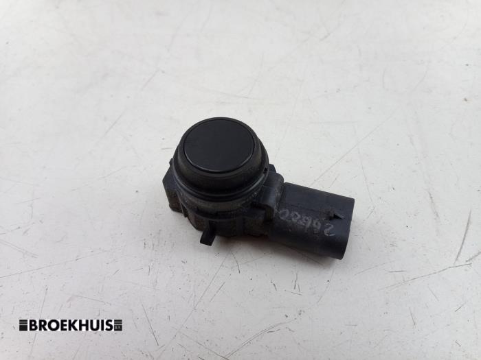 PDC Sensor van een BMW 4 serie Gran Coupe (F36) 420i 2.0 TwinPower Turbo 16V 2017