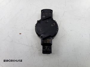 Gebruikte Sensor regen BMW 4 serie Gran Coupe (F36) 420i 2.0 TwinPower Turbo 16V Prijs € 45,00 Margeregeling aangeboden door Autobedrijf Broekhuis B.V.