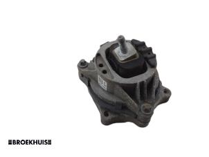 Gebruikte Motorsteun BMW 4 serie Gran Coupe (F36) 420i 2.0 TwinPower Turbo 16V Prijs € 35,00 Margeregeling aangeboden door Autobedrijf Broekhuis B.V.