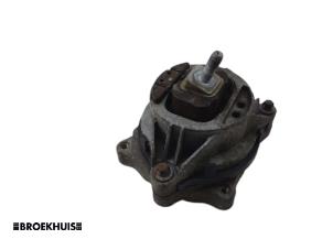 Gebruikte Motorsteun BMW 4 serie Gran Coupe (F36) 420i 2.0 TwinPower Turbo 16V Prijs € 35,00 Margeregeling aangeboden door Autobedrijf Broekhuis B.V.