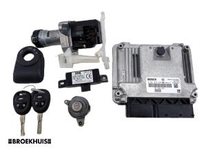 Gebruikte Inspuitcomputer Saab 9-5 Estate (YS3E) 1.9 TiD 16V Prijs € 150,00 Margeregeling aangeboden door Autobedrijf Broekhuis B.V.