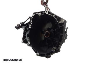 Gebruikte Versnellingsbak Saab 9-5 Estate (YS3E) 1.9 TiD 16V Prijs € 150,00 Margeregeling aangeboden door Autobedrijf Broekhuis B.V.