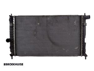 Gebruikte Radiateur Saab 9-5 Estate (YS3E) 1.9 TiD 16V Prijs € 50,00 Margeregeling aangeboden door Autobedrijf Broekhuis B.V.