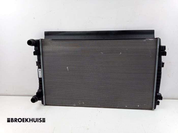 Gebruikte Radiateur Skoda Octavia Combi (5EAC) 1.5 TSI Evo 16V Prijs € 75,00 Margeregeling aangeboden door Autobedrijf Broekhuis B.V.