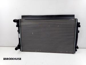 Gebruikte Radiateur Skoda Octavia Combi (5EAC) 1.5 TSI Evo 16V Prijs € 75,00 Margeregeling aangeboden door Autobedrijf Broekhuis B.V.