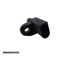 Nokkenas Sensor van een BMW 7 serie (E65/E66/E67) 745i,Li 4.4 V8 32V 2002