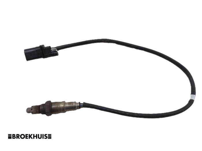 Gebruikte Lambda Sonde Skoda Octavia Combi (5EAC) 1.5 TSI Evo 16V Prijs € 20,00 Margeregeling aangeboden door Autobedrijf Broekhuis B.V.